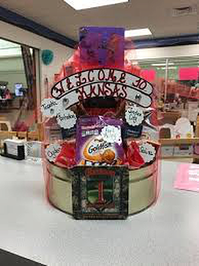 Studio Pink Candy Boutique - Fort Riley | Retail | Logo