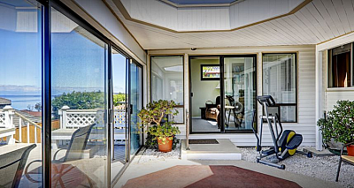 Santa Rosa Windows & Glass - Santa Rosa | Home Services | Logo