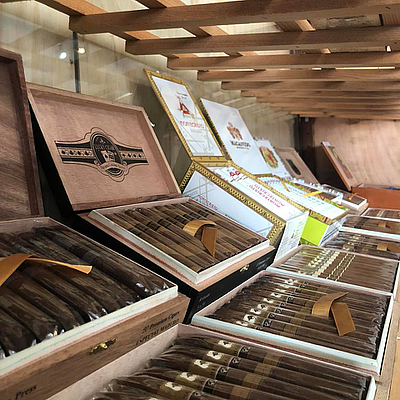Smoke Connections - Fort Myers | Retail | Logo
