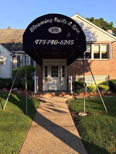 Blooming Nails & Spa - Totowa | Salons & Nails | Logo