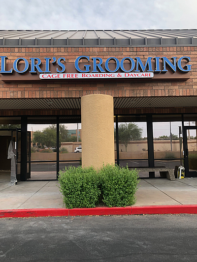 Lori's Grooming, Boarding & Daycare - Scottsdale | Pets | Logo