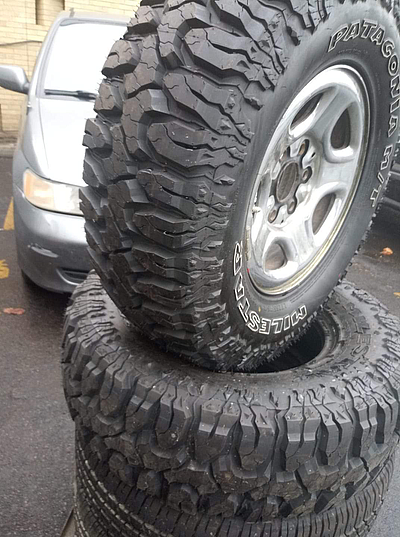 Guerrero Tire Shop - Evergreen Park | Automotive Services | Logo