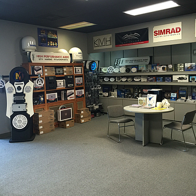 Breakwater Marine Electronics - Dickinson | Retail | Logo