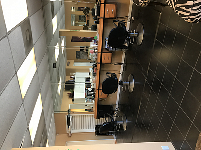 Berry Beautiful salon - Largo | Salons & Nails | Logo