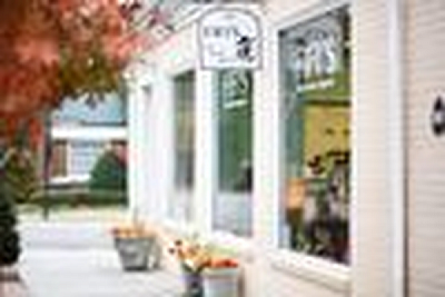 Fifi's Fine Resale - Southern Pines | B2B Services | Logo