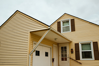 # 1 In Roofing and Siding - Hamden | Contractors & Supplies | Logo