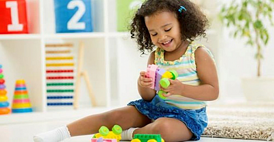 Tiny Tots - Arlington | Baby & Kids | Logo