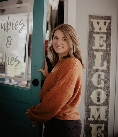 Rubies & Lilies - Thomaston | Clothing & Apparel | Logo
