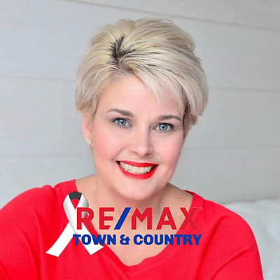 Crystal Chastain with RE/MAX Town & Country - Ellijay - Ellijay | Realtors & Real Estate | Logo
